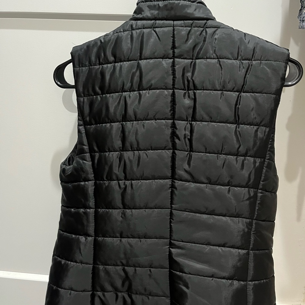 Black vest - Picture 2 of 3